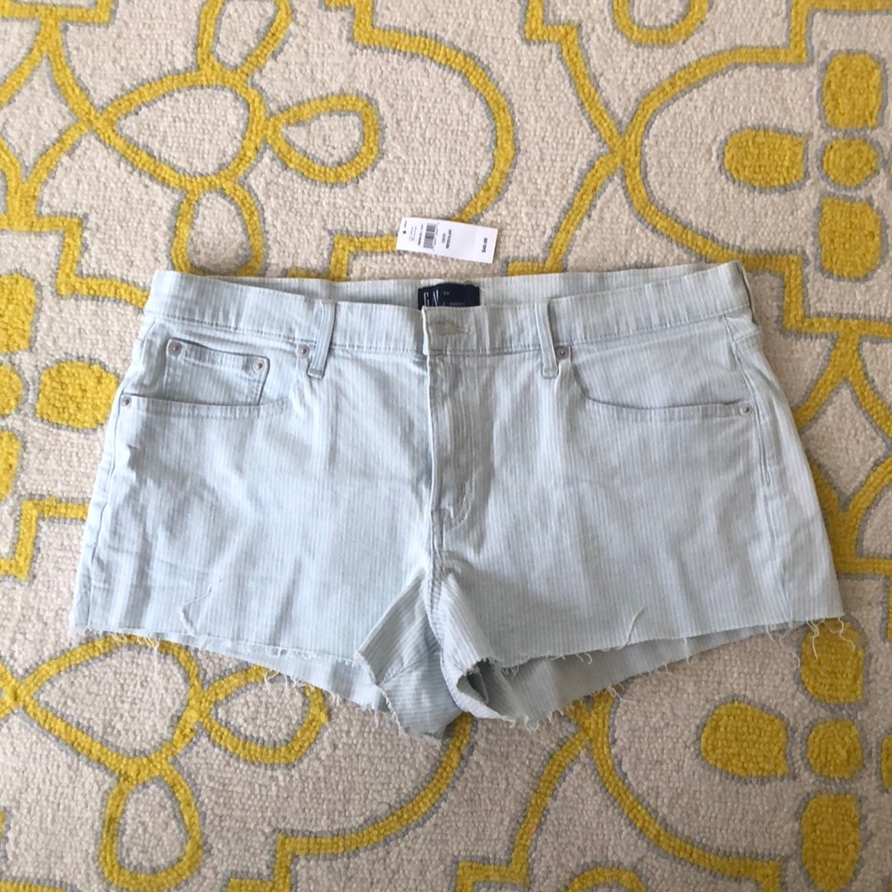 🤍NWOT GAP Shorts🤍 Sz 12/31